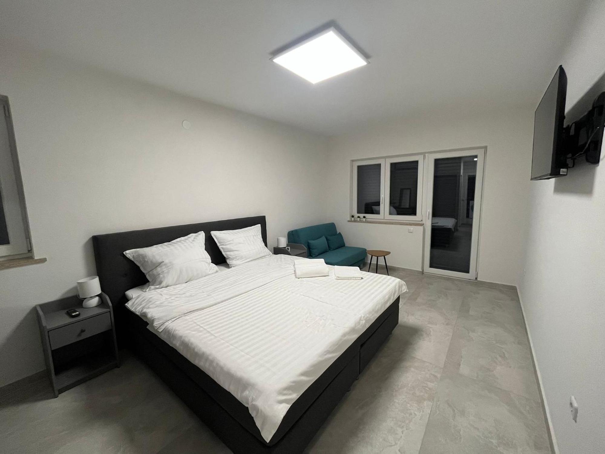 Casa Mira Apartments Ližnjan Esterno foto